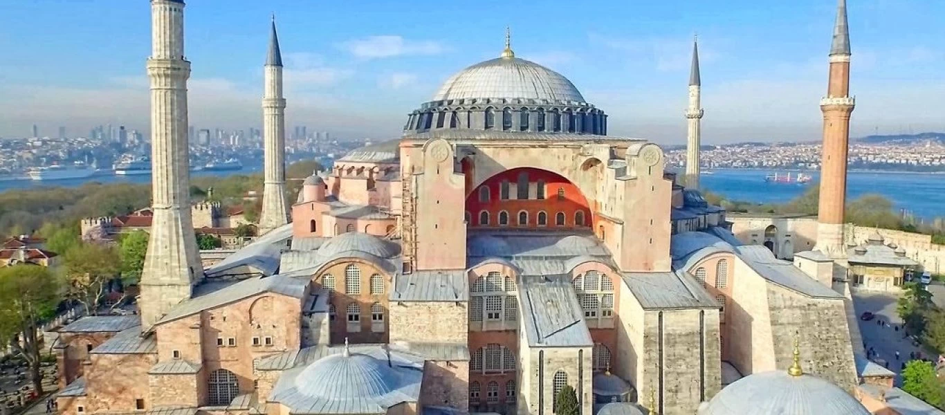 Δημοσκόπηση για Αγία Σοφία: Το 53% των Ελλήνων απογοητευμένοι με τους χειρισμούς της κυβέρνησης